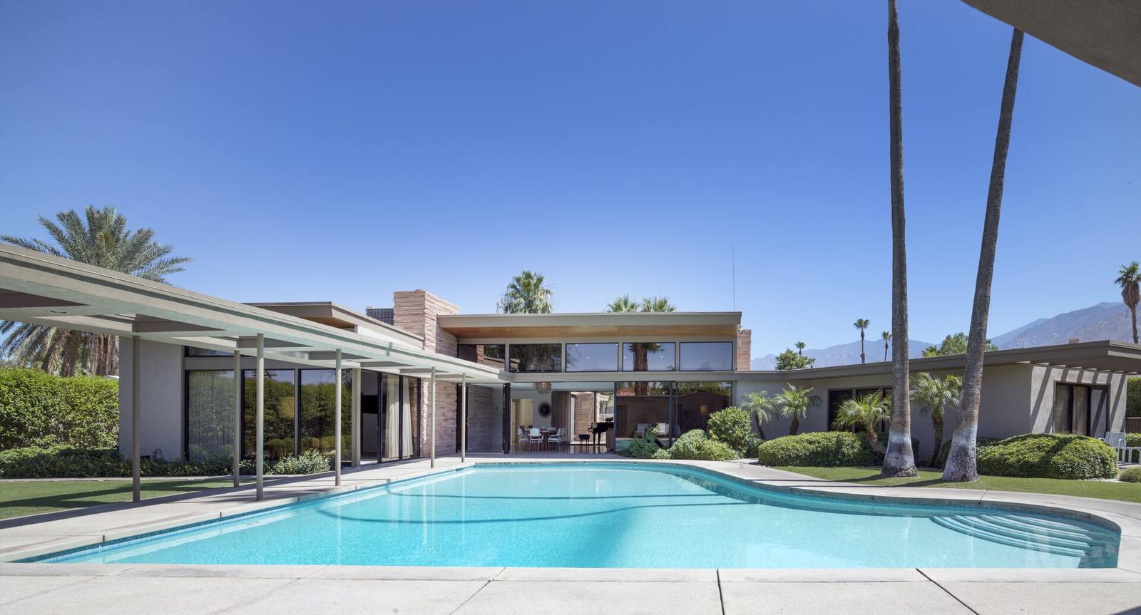 Frank Sinatra's Twin Palms Estate: midcentury architecture in the heart of Palm Springs.